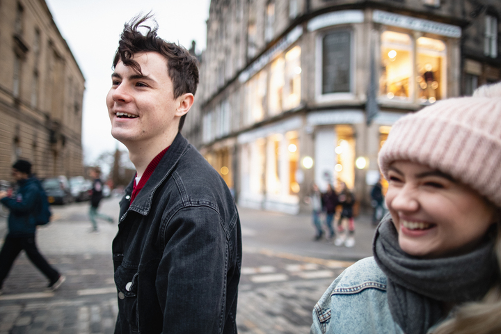 A couple on a date playing Treasure Hunt Edinburgh